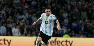 An image of Lionel Messi playing football for Argentina