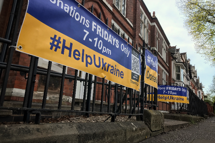 Image of #HelpUkraine banner outside of Leicester Ukrainian social club