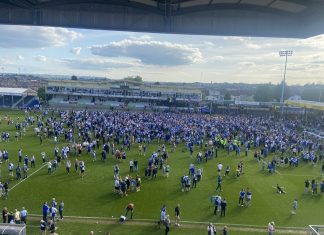 Bristol Rovers fans pitch invading