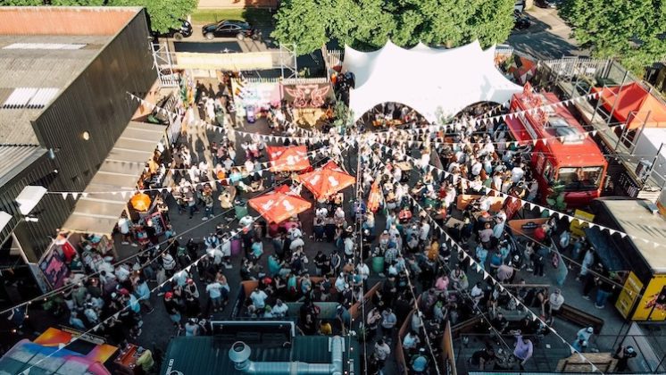 Photo from above of the full Bustler Market during the Wing Fest in Derby.